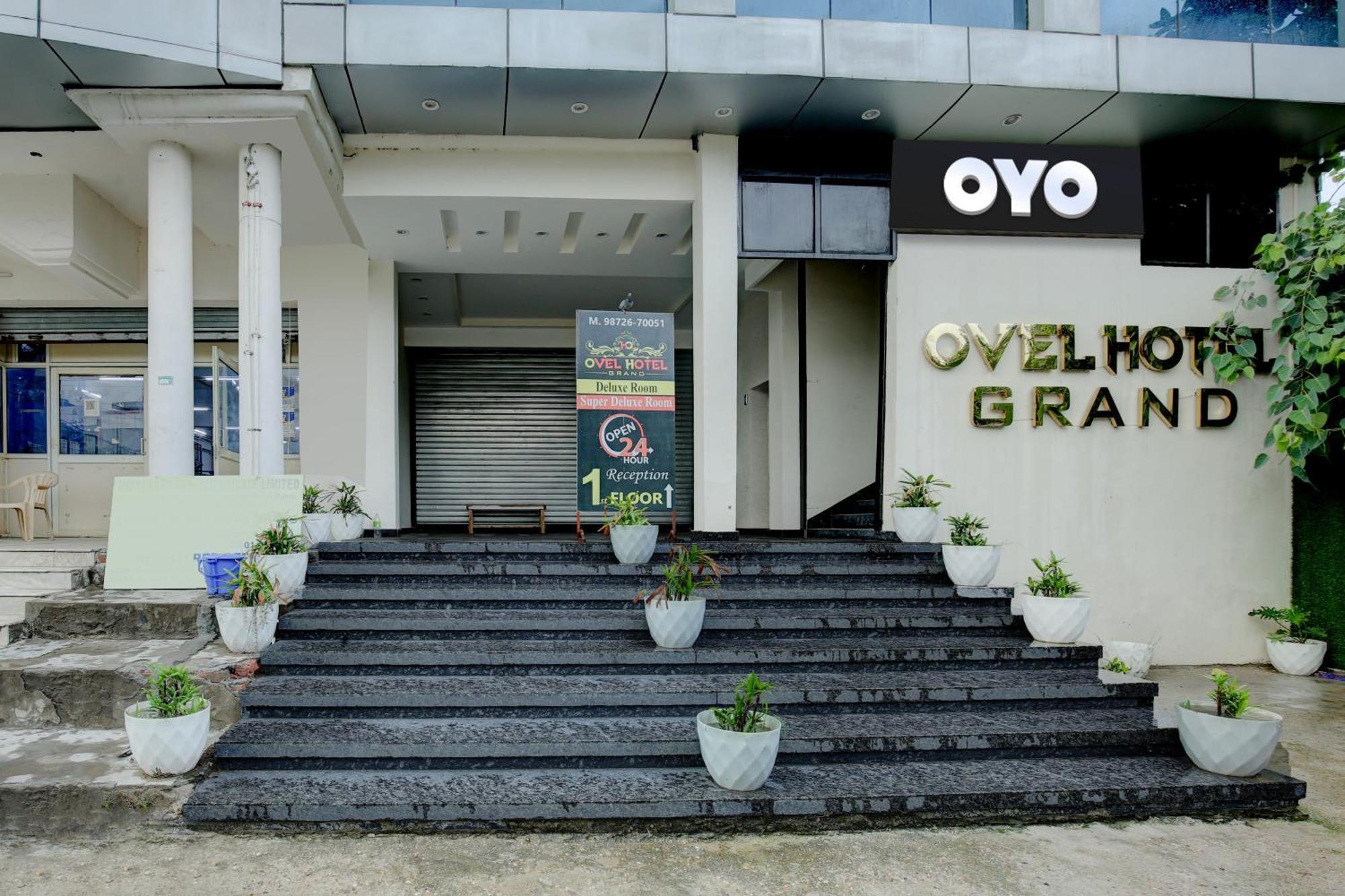 Super Collection O Ovel Hotel Grand Abadpura Ngoại thất bức ảnh
